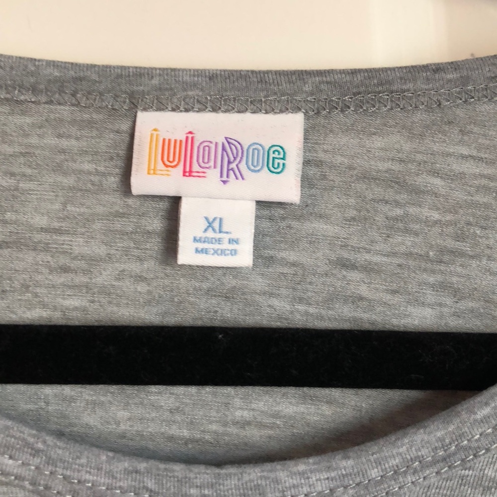 Gently worn XL LuLaRoe Randy Shirt - Picture 6 of 7